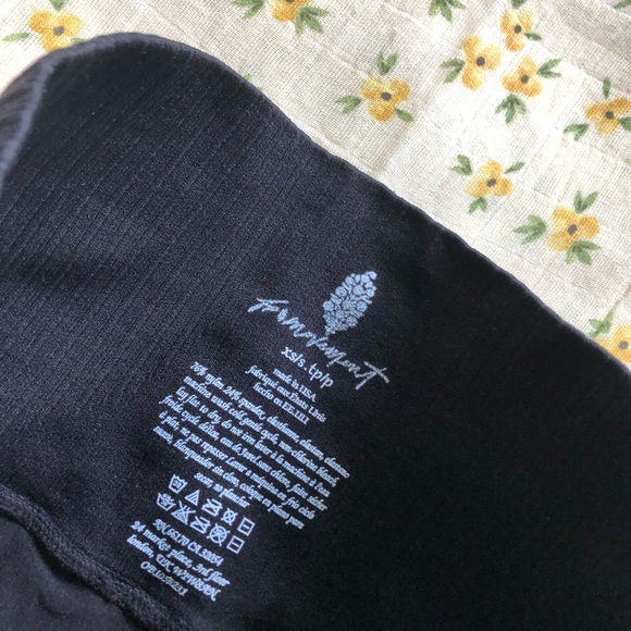 Free People Movement high-rise 7/8 length Good Karma Leggings (black) - Picture 4 of 9